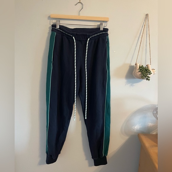 Lululemon x Roksanda “Face Forward” joggers limited edition size 6 - Picture 3 of 6